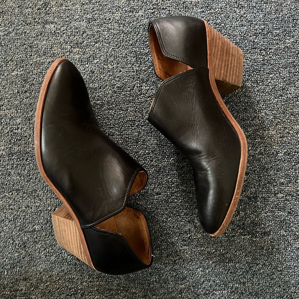 Madewell Black Leather Shoes - size 7
